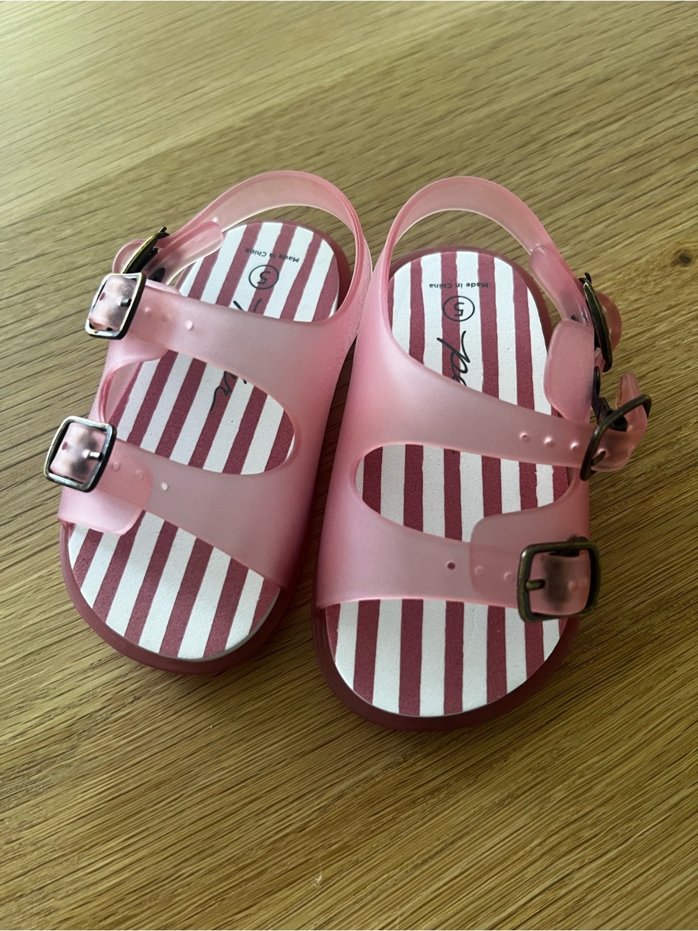 NWOT Pehr Pink Jelly sandals- Size 5